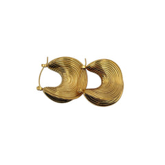 Les Boucles d’Oreilles – Livia Striée